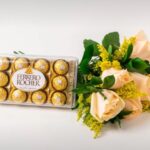 Buquê de 8 Rosas Champagne e Chocolate